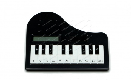 Калькулятор в форме РОЯЛЯ с клавишами